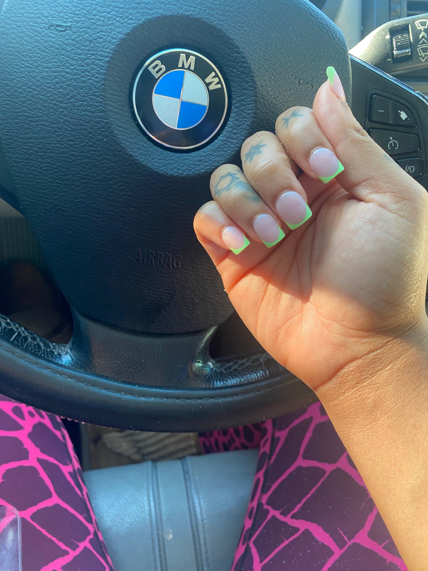 Green Frech Press On Nails